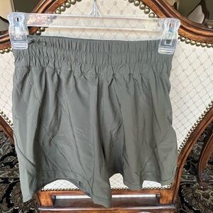 Excellent condition Lululemon Track That 5” short. Size 4.